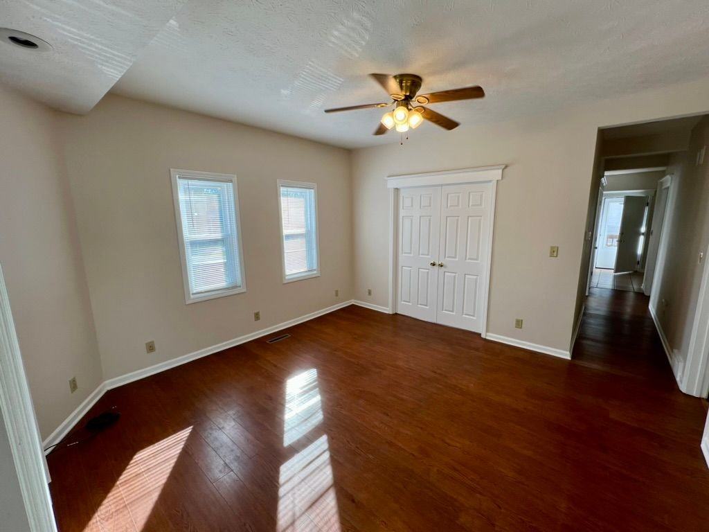 1823 Hutchins Ave - Photo 4 of 12