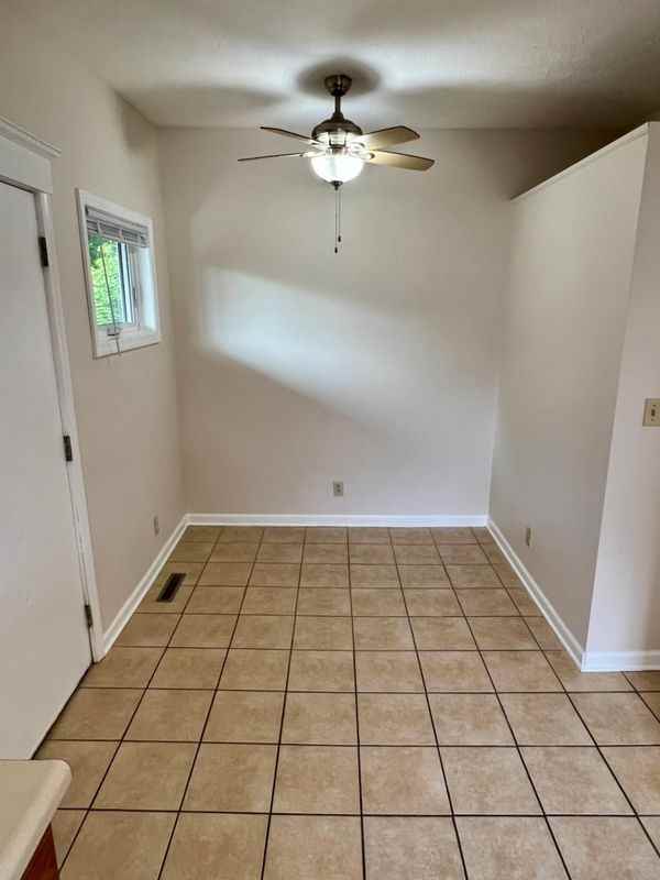 1823 Hutchins Ave - Photo 6 of 12