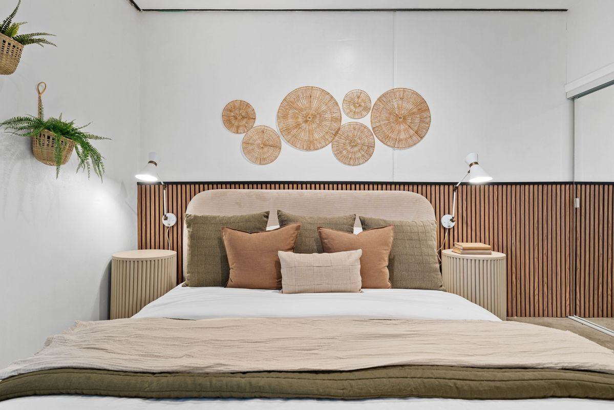 1048 F Street - Photo 2 of 50