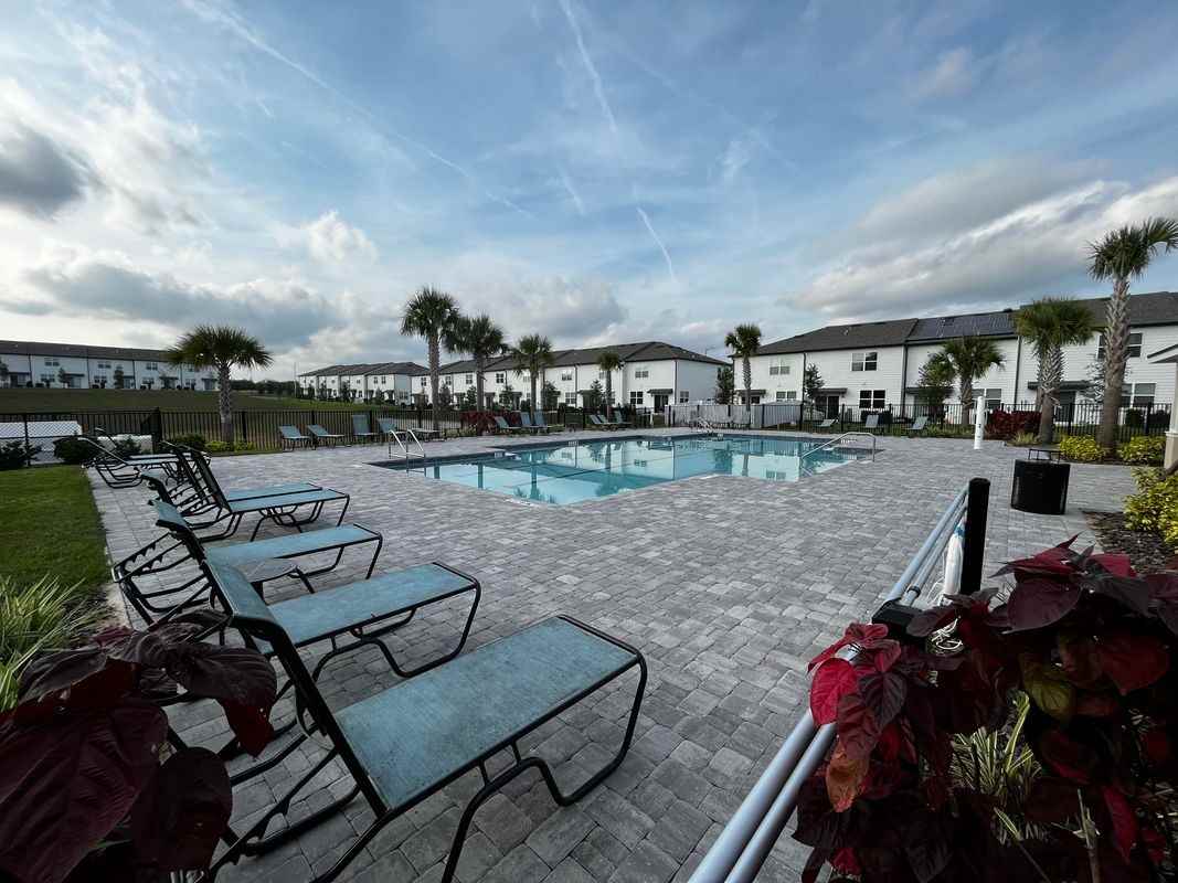 122 Mandovi St - Photo 3 of 25