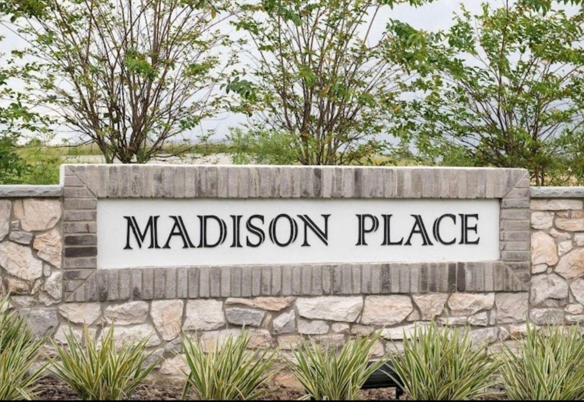 584 Madison Drive - Photo 2 of 17