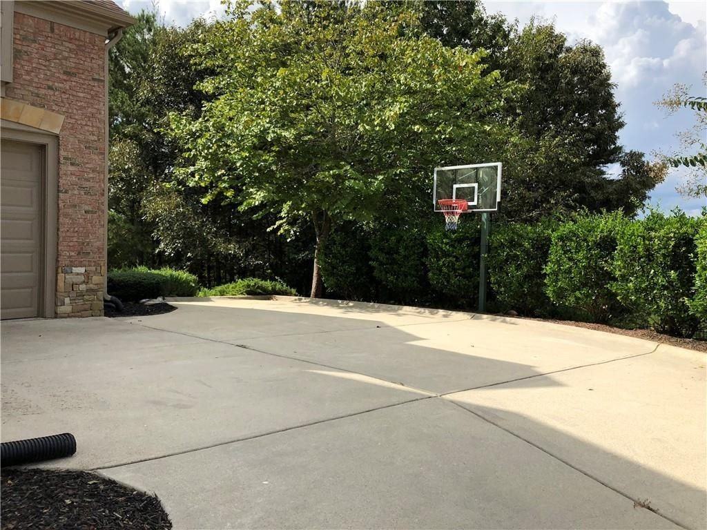 2575 Goodrick Lane - Photo 5 of 30