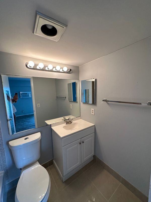 37 Brighton East - Photo 7 of 28