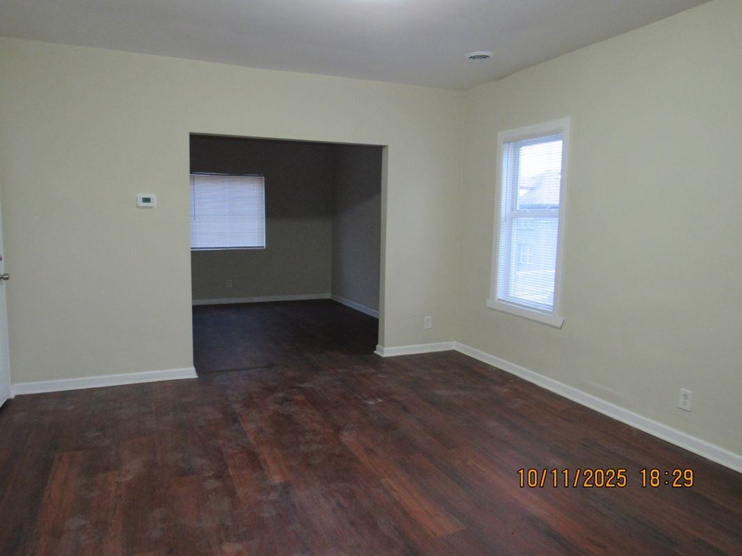 1311 North Green Street - Photo 3 of 13