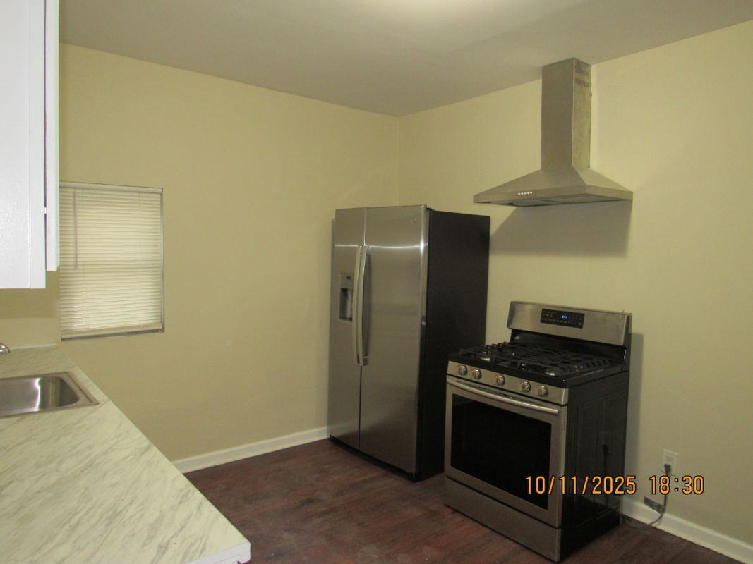 1311 North Green Street - Photo 6 of 13