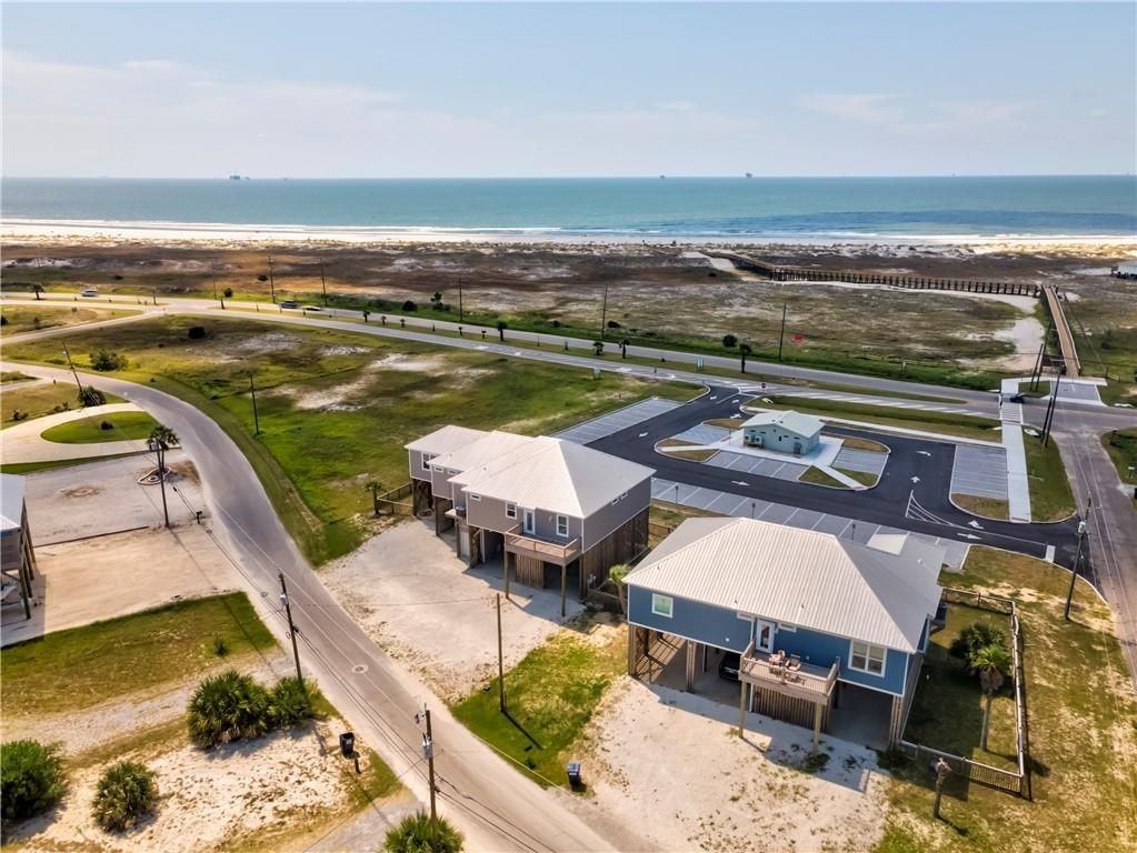 1913 Cadillac Avenue - Photo 5 of 43