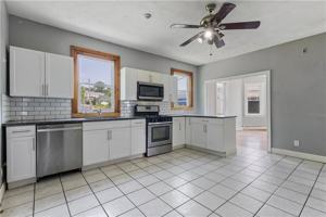 featured image of 11 Roosevelt Street ##1