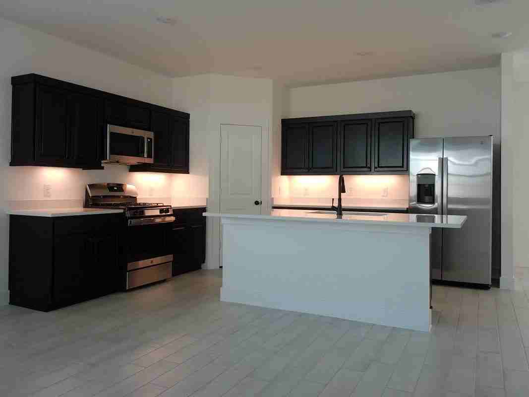 19293 Hazel Firs Court - Photo 3 of 17