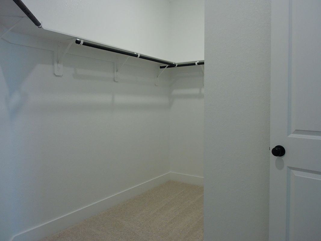 19293 Hazel Firs Court - Photo 5 of 17