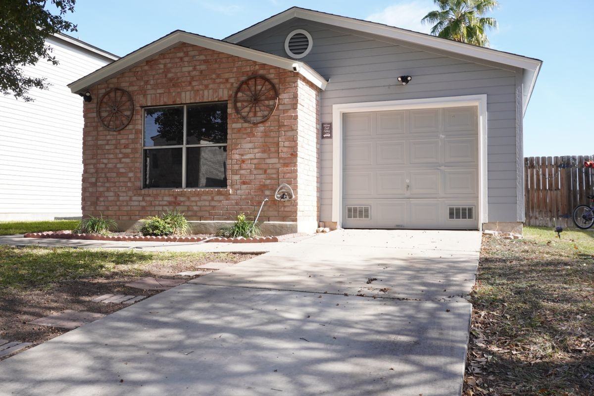 3632 Candlehill - Photo 2 of 32