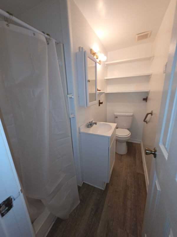 601 West Washington Avenue ##B - Photo 5 of 6