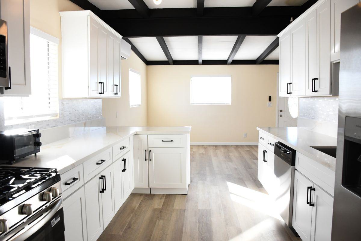 61576 Aberdeen Drive - Photo 2 of 35