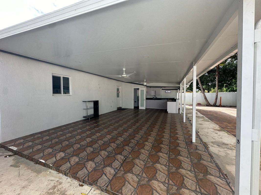 1211 West 34th Street - Photo 3 of 6