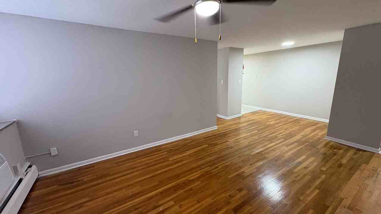 Marquette Apartments West - Photo 2 of 31