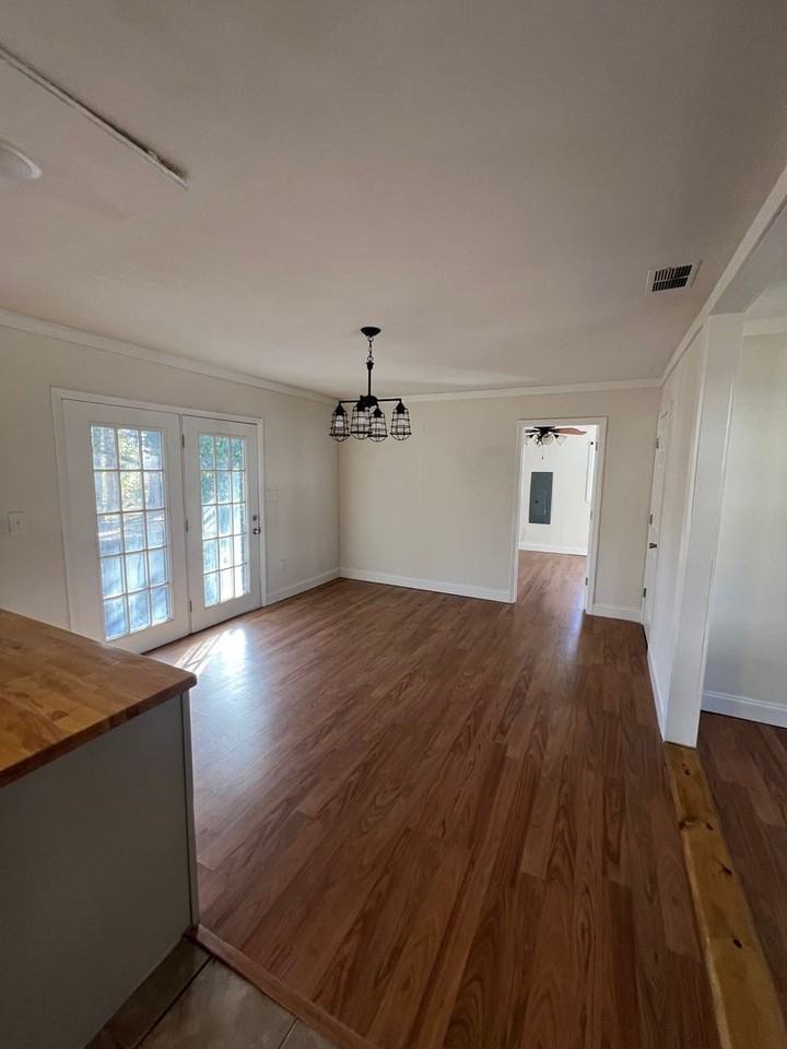 311 Gentilly Road - Photo 3 of 10