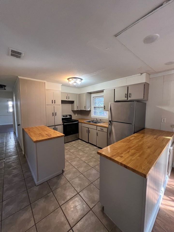 311 Gentilly Road - Photo 4 of 10