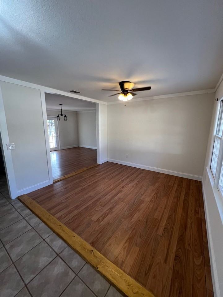 311 Gentilly Road - Photo 5 of 10