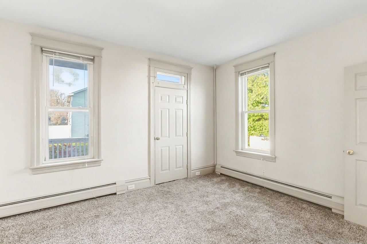 143-145 15th St - Photo 3 of 10