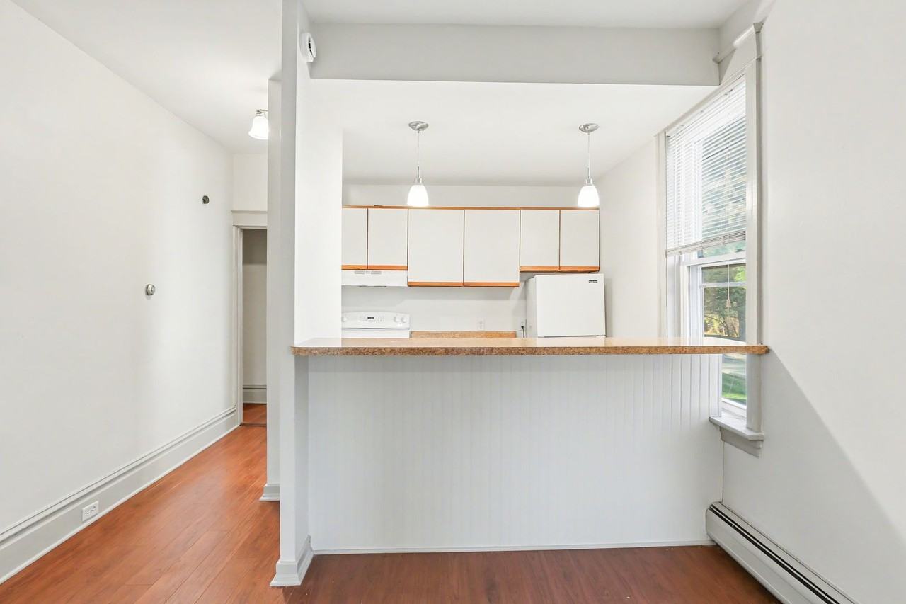 143-145 15th St - Photo 4 of 10