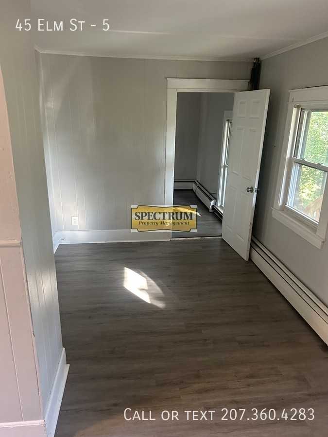 45 Elm St - Photo 4 of 8