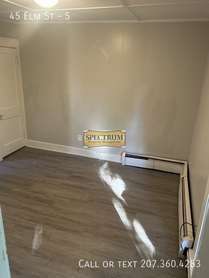 45 Elm St - Photo 5 of 8