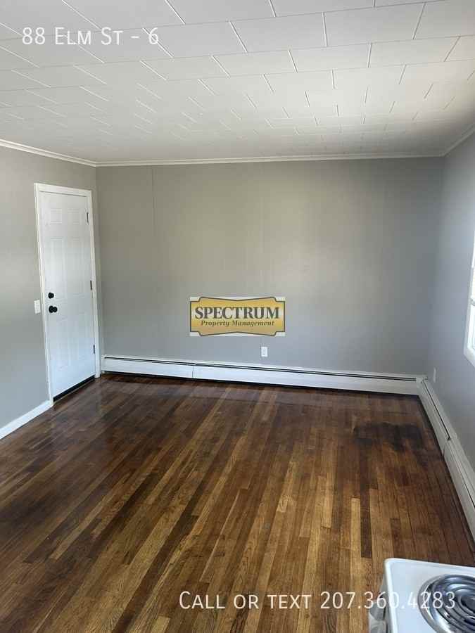 88 Elm St - Photo 5 of 9