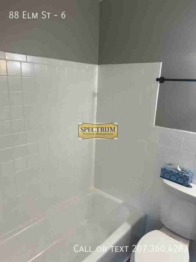 88 Elm St - Photo 7 of 9