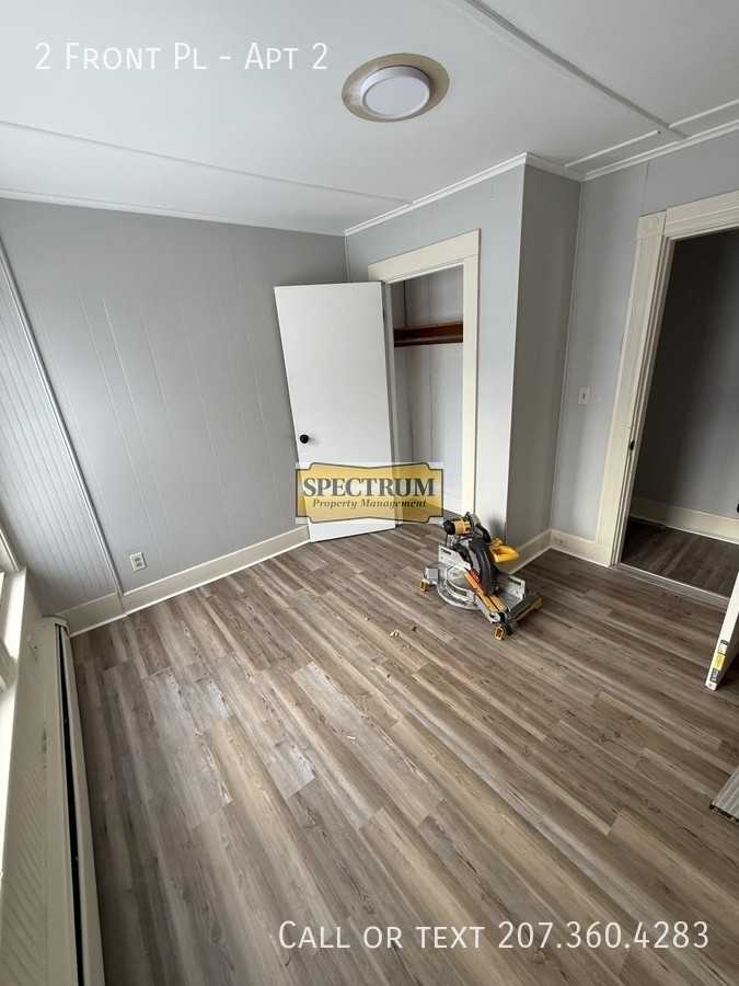 2 Front Pl - Photo 5 of 6