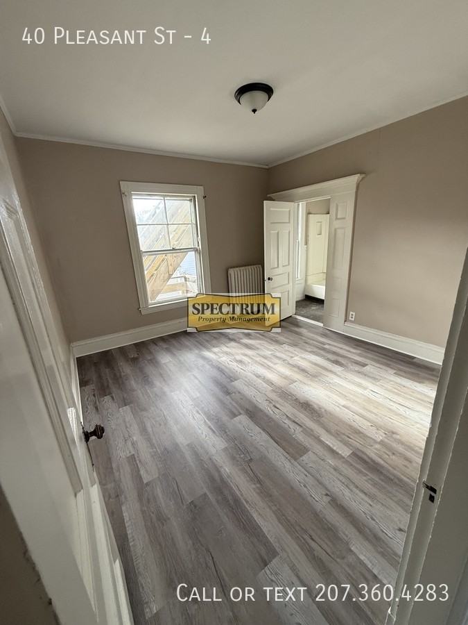 40 Pleasant St - Photo 7 of 12