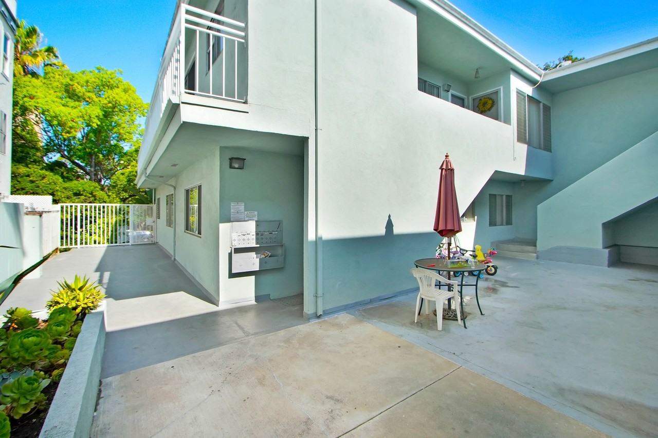 744 S.Windsor Blvd. - Photo 5 of 5