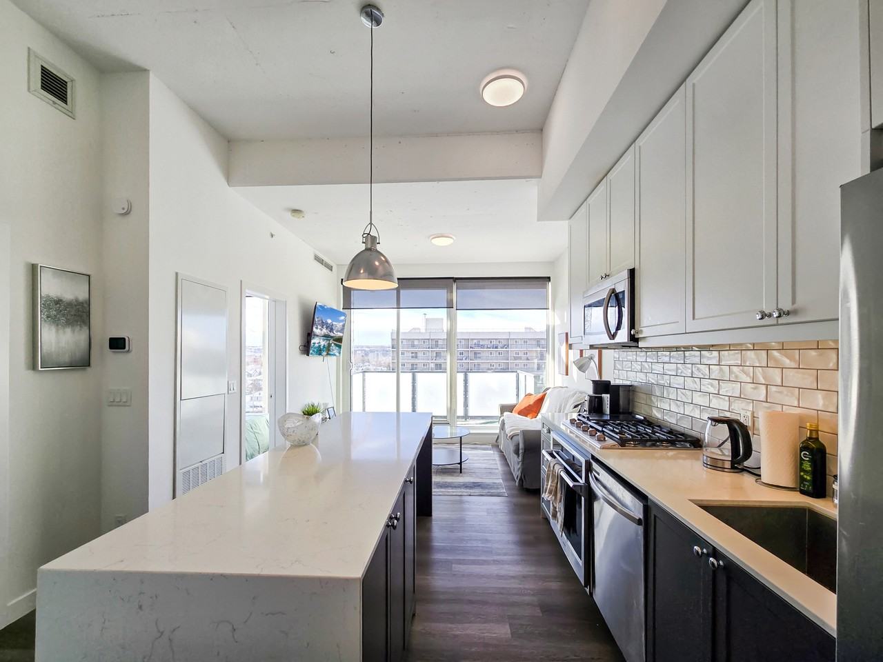 327 9 Street NW #910 - Photo 6 of 19