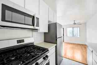 3415 McLaughlin Ave in Mar Vista!  Steps to toe Mar Vista Rec Center! - Photo 1 of 1