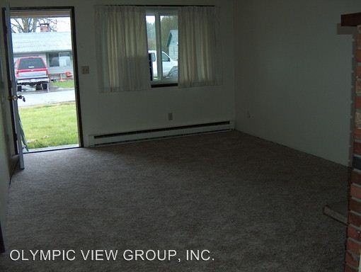 OAKHURST DRIVE - Photo 2 of 5