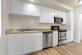 1319 Berkeley St in Santa Monica - Photo 1 of 1