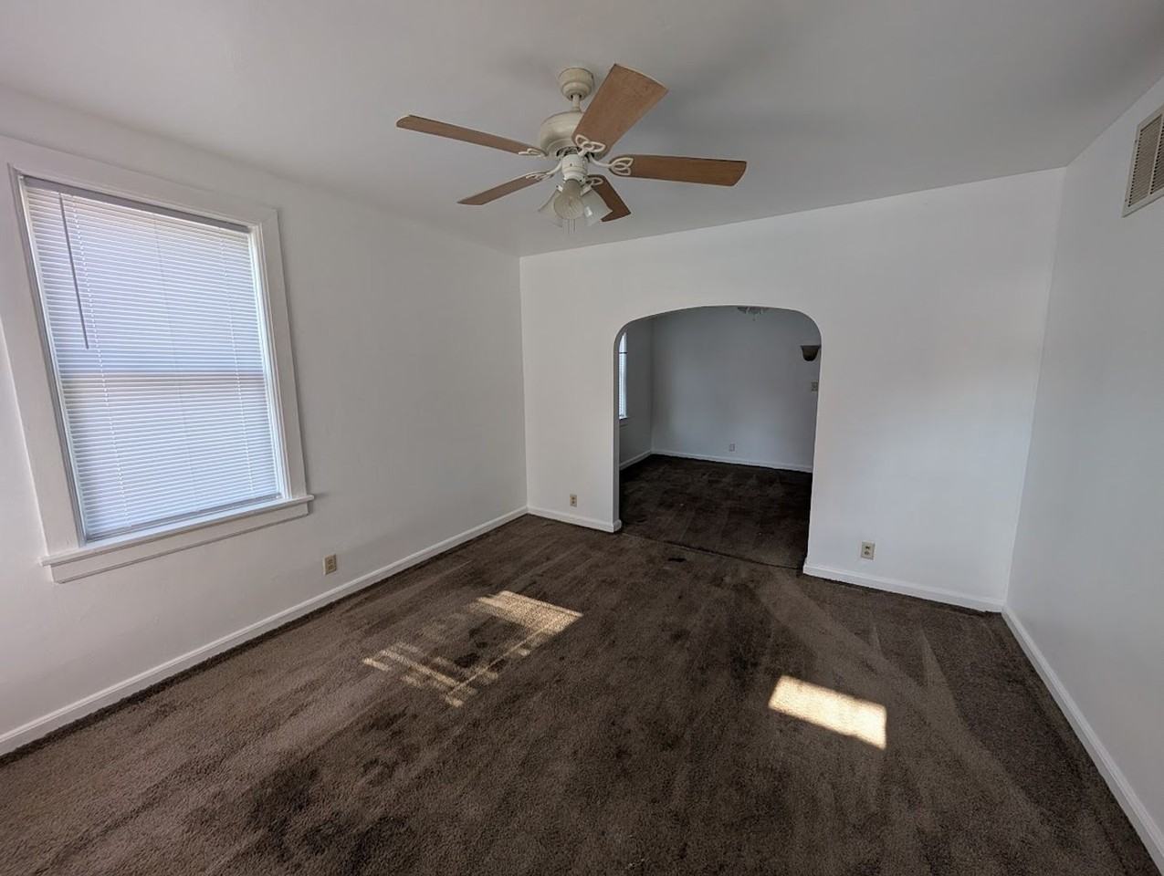 301 East Ewing Avenue - Photo 4 of 4