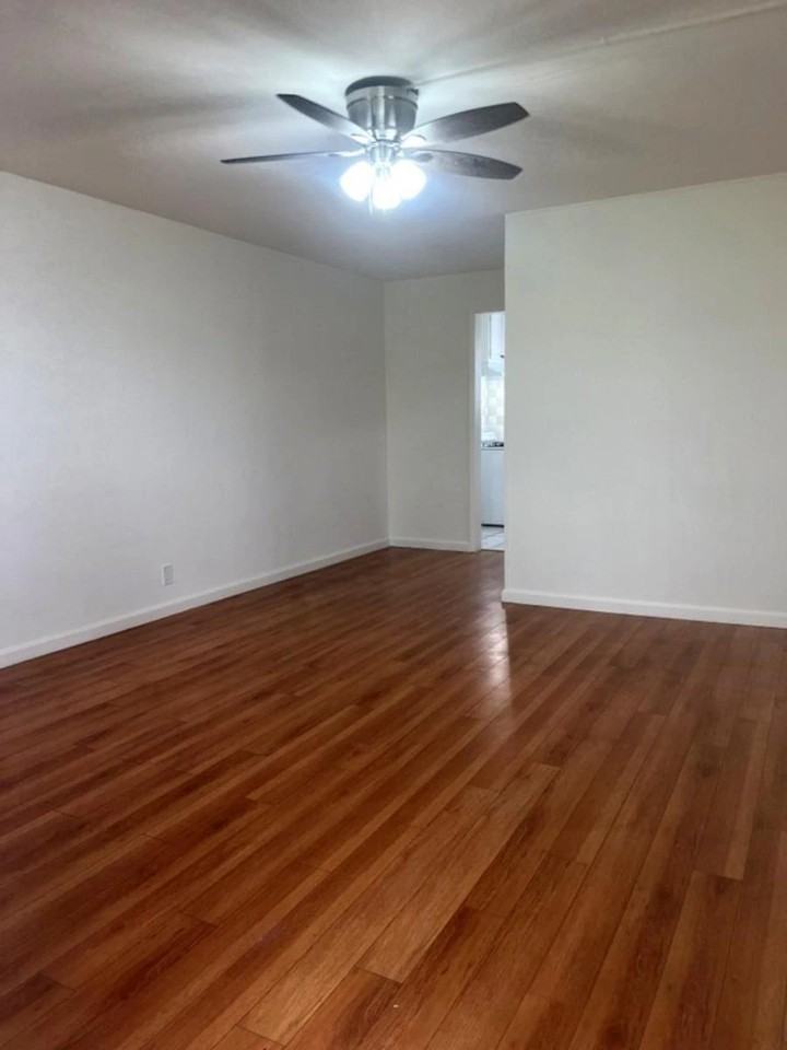 1819 N. Ivar Avenue, - Photo 4 of 50