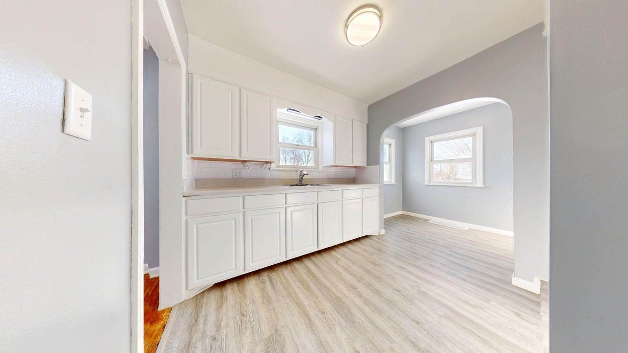 357 5th Avenue - Photo 3 of 13