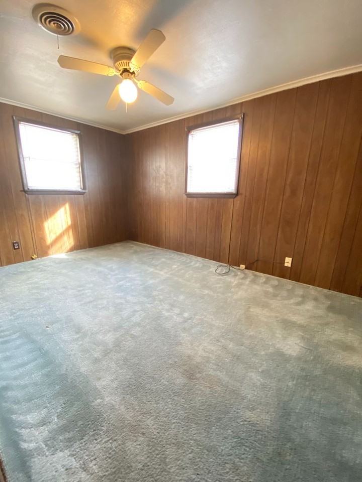 409 East Wabash Avenue - Photo 7 of 9