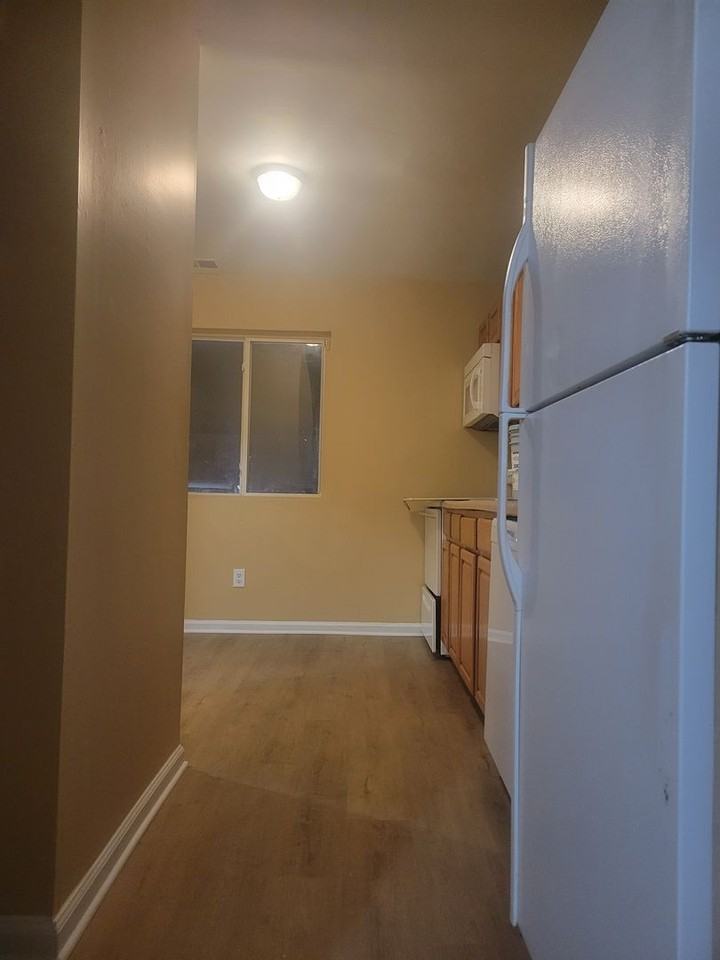 157 Delmar Lane #E - Photo 3 of 14