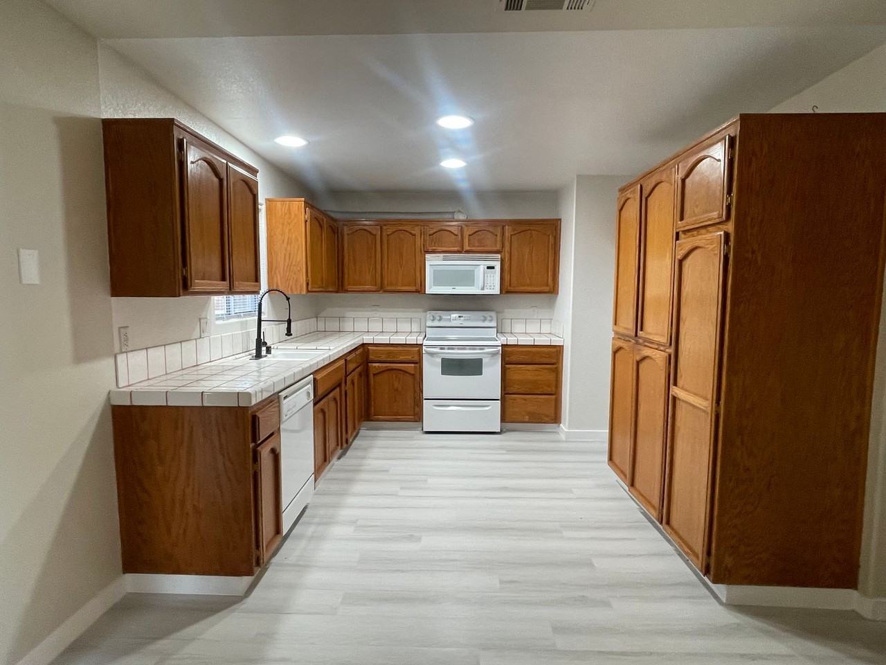 7263 Jimson Avenue - Photo 2 of 17