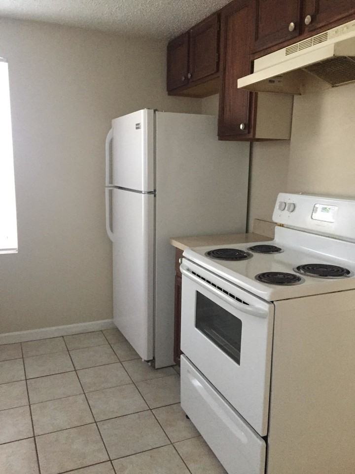 418 Spratley Avenue - Photo 6 of 14