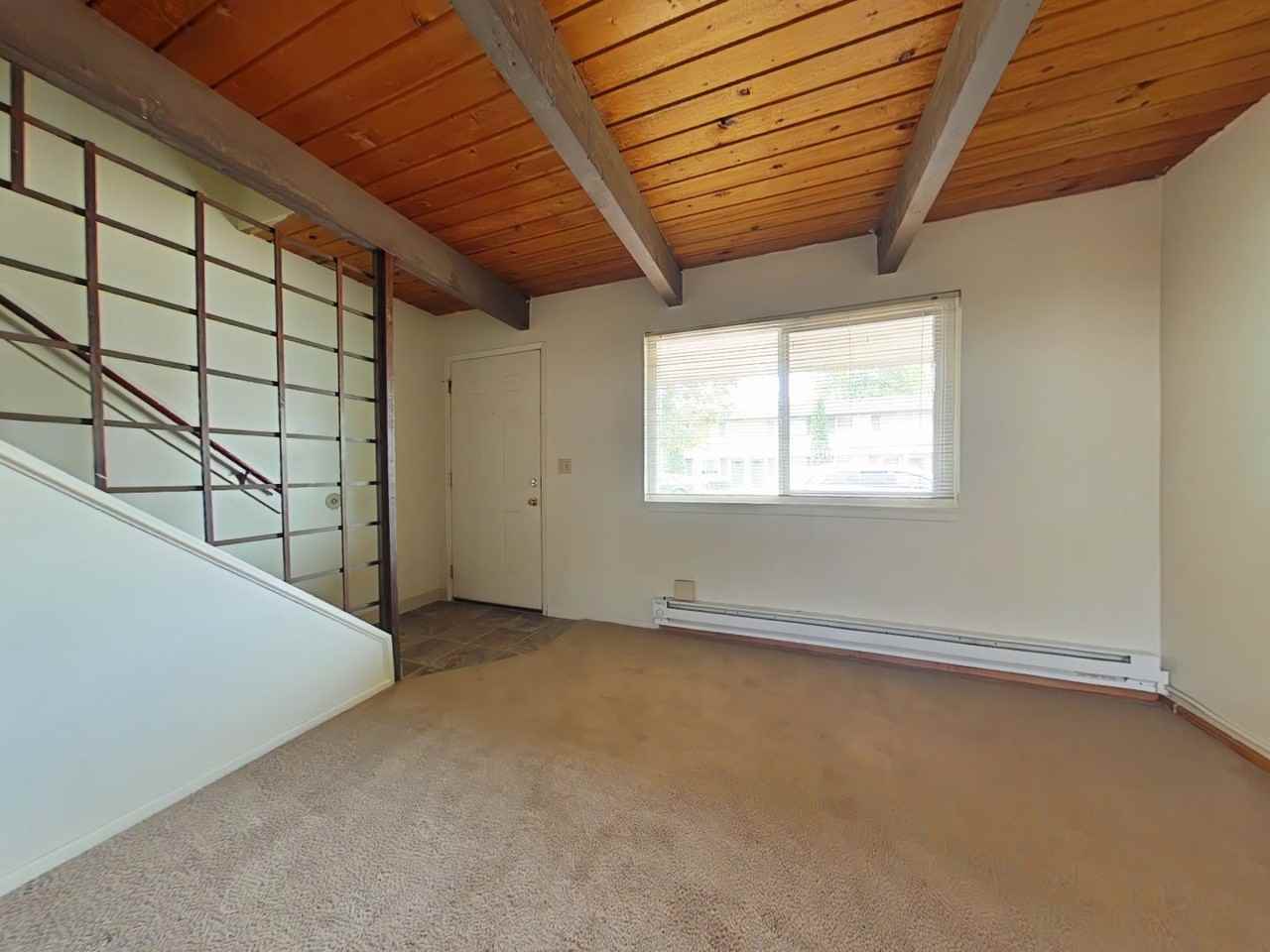 965 Nw Hobart Ave #4 - Photo 2 of 11