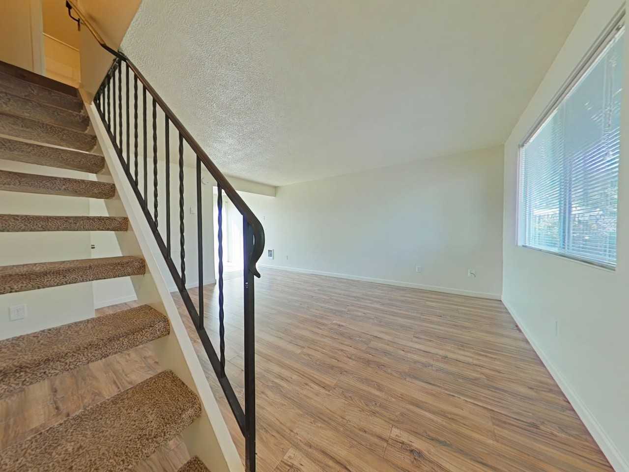 1909 Main Street #H - Photo 2 of 11