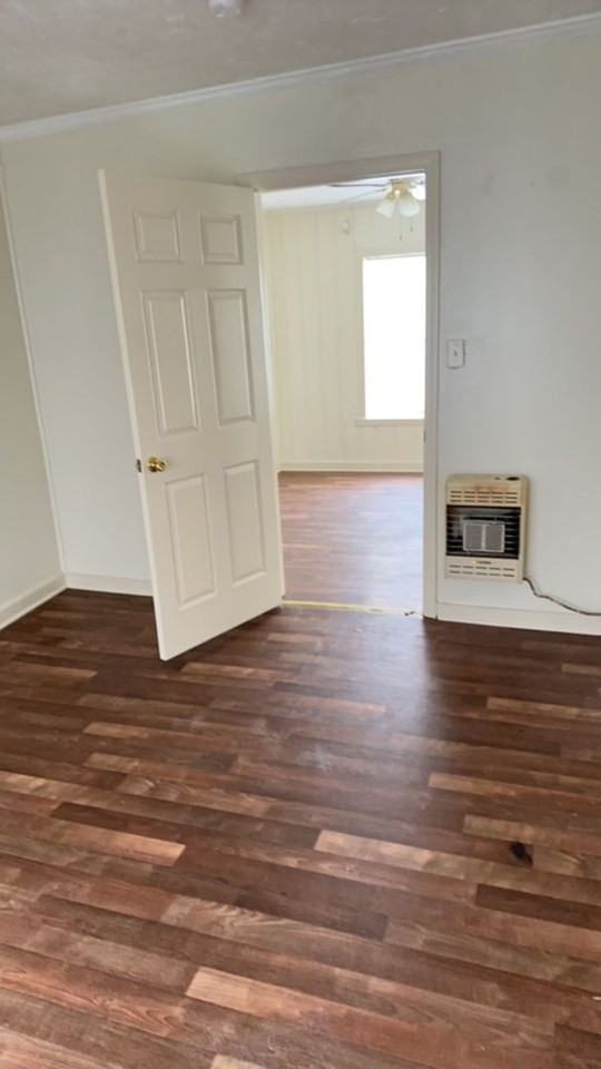 329 Oglesby St - Photo 2 of 9