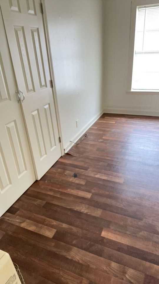 329 Oglesby St - Photo 4 of 9