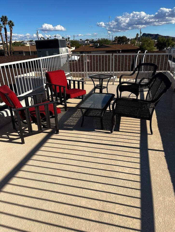 2567 Daytona Avenue - Photo 6 of 30