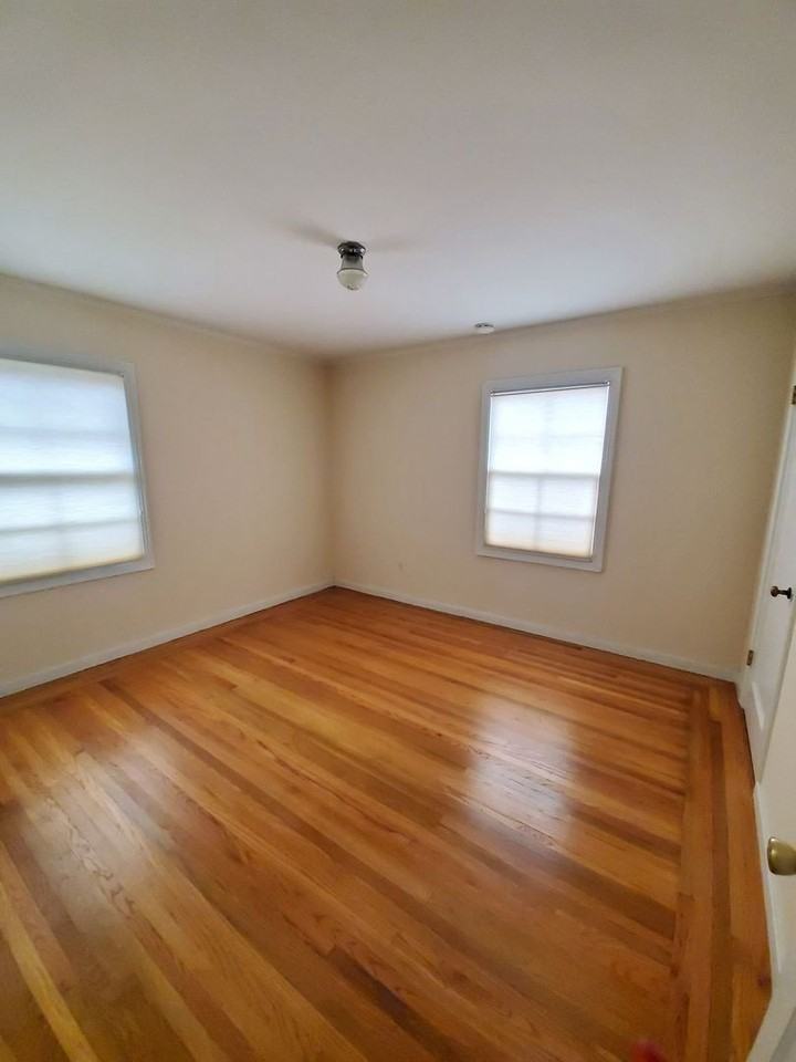 1241 Perkins Way - Photo 6 of 18