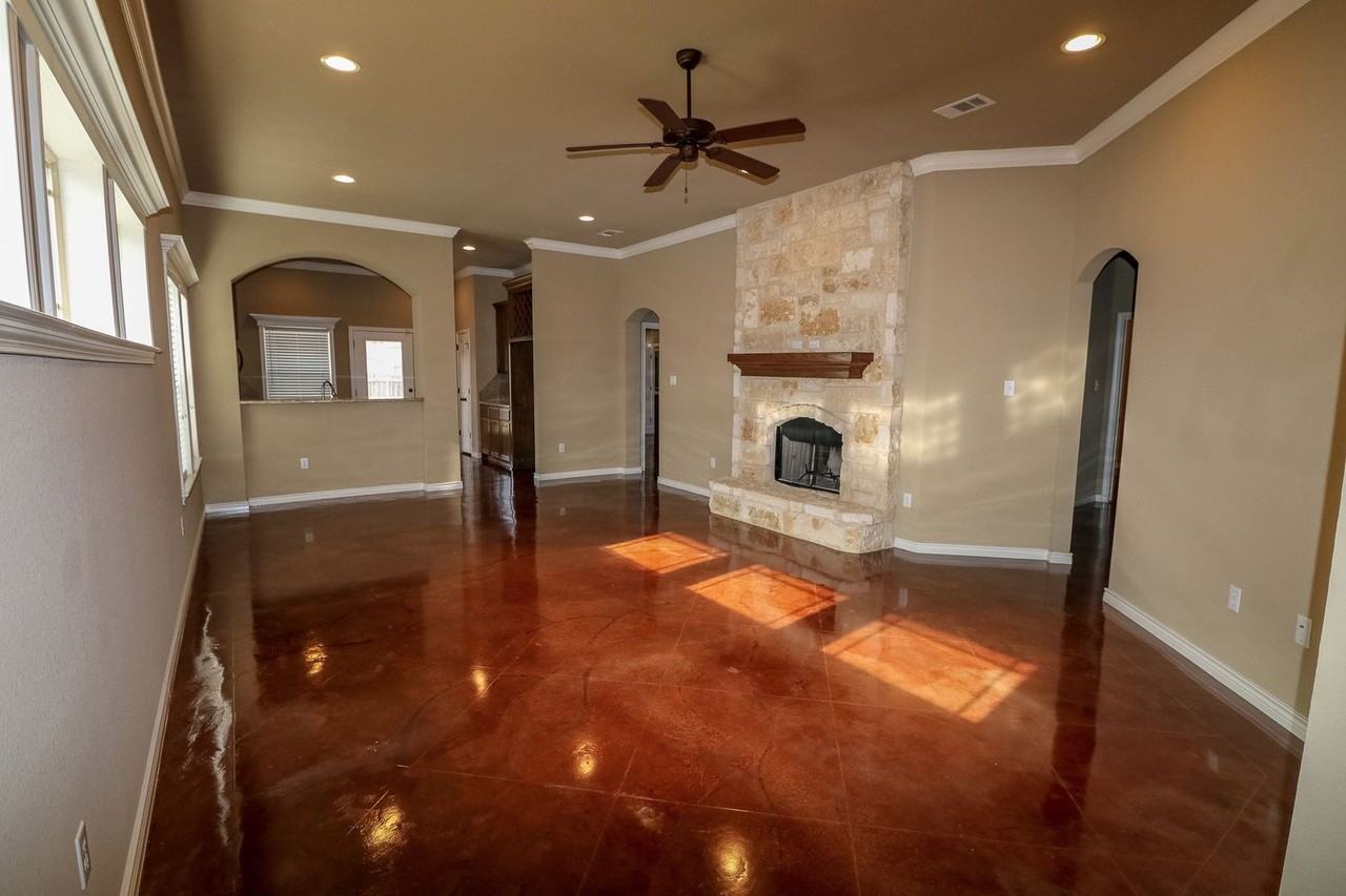 3025 Stallion Drive - Photo 2 of 28