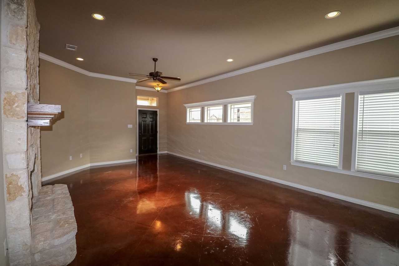 3025 Stallion Drive - Photo 4 of 28