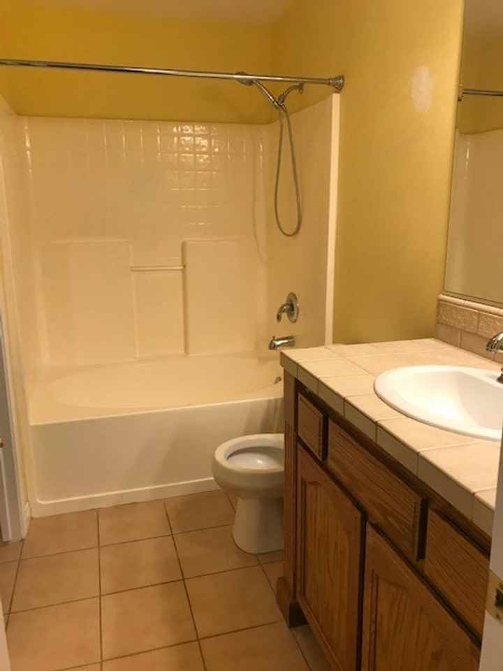 5723 Sarona Street - Photo 3 of 8